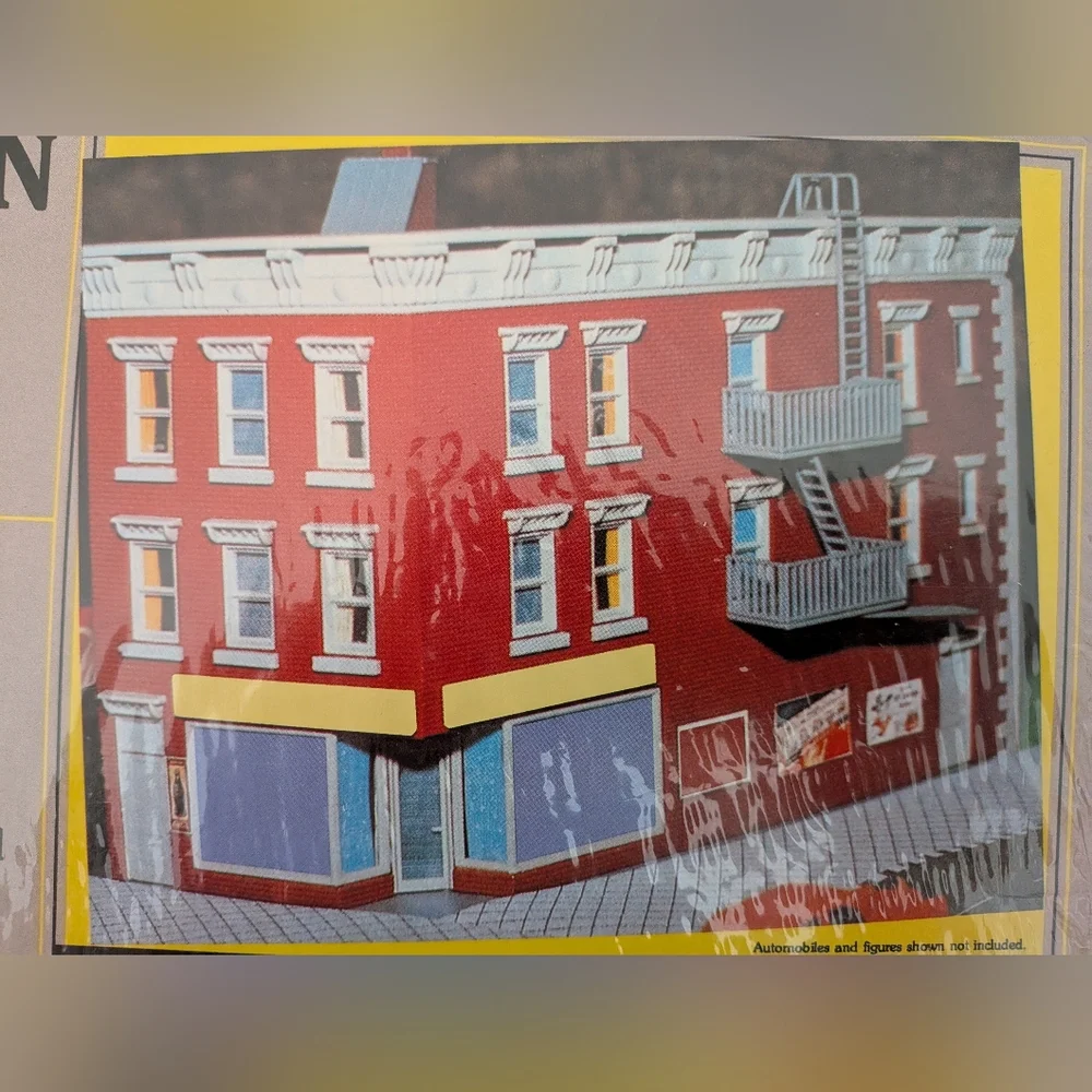 Bachmann Plus Building Kit N Scale Train Model - Picture 2 of 2